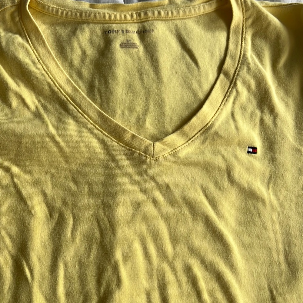 Tommy Hilfiger Yellow T-shirt 🌟